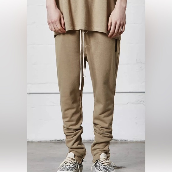 FOG Fear of God Essentials Drawstring Jogger Sweatpants Pants in Chinchilla - Picture 1 of 12
